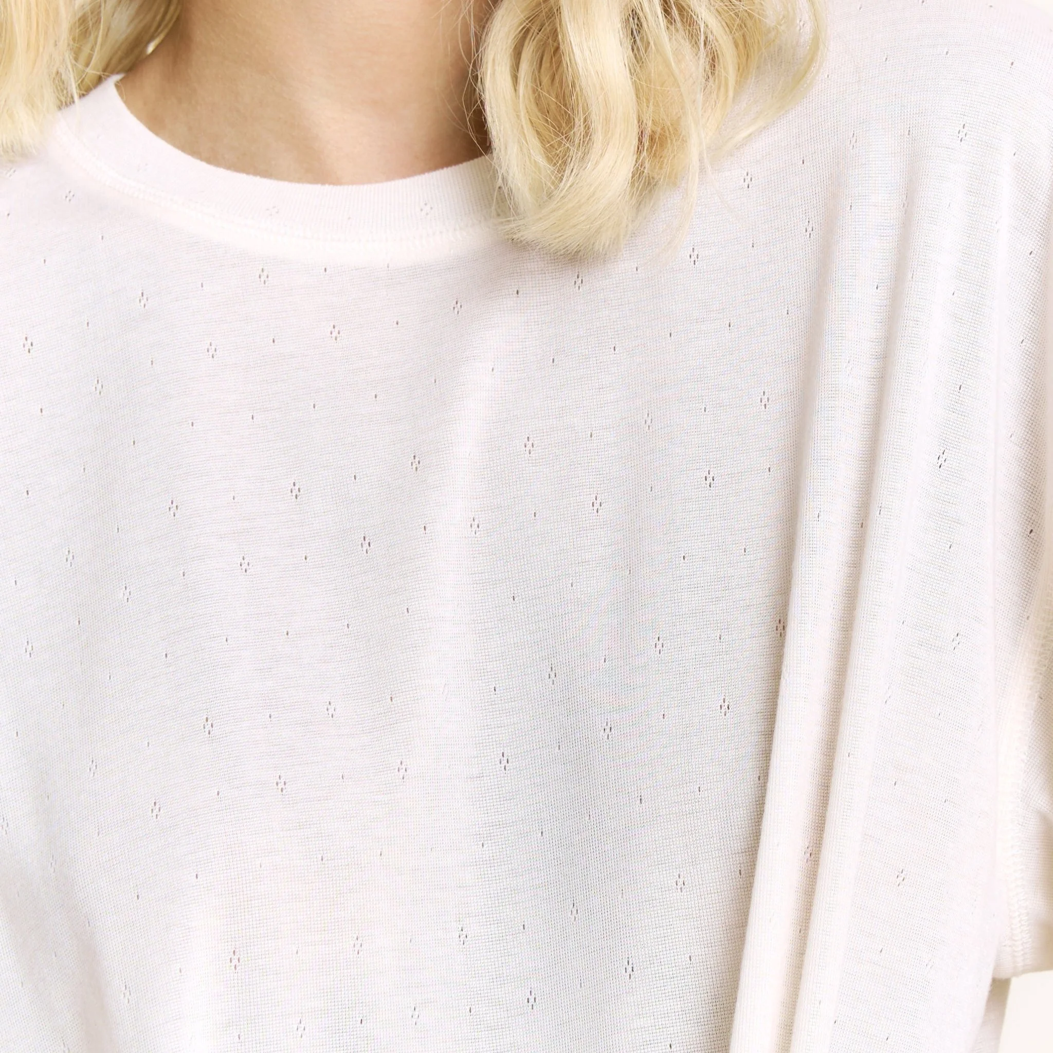 Hangout Tee in Ivory - Image 2